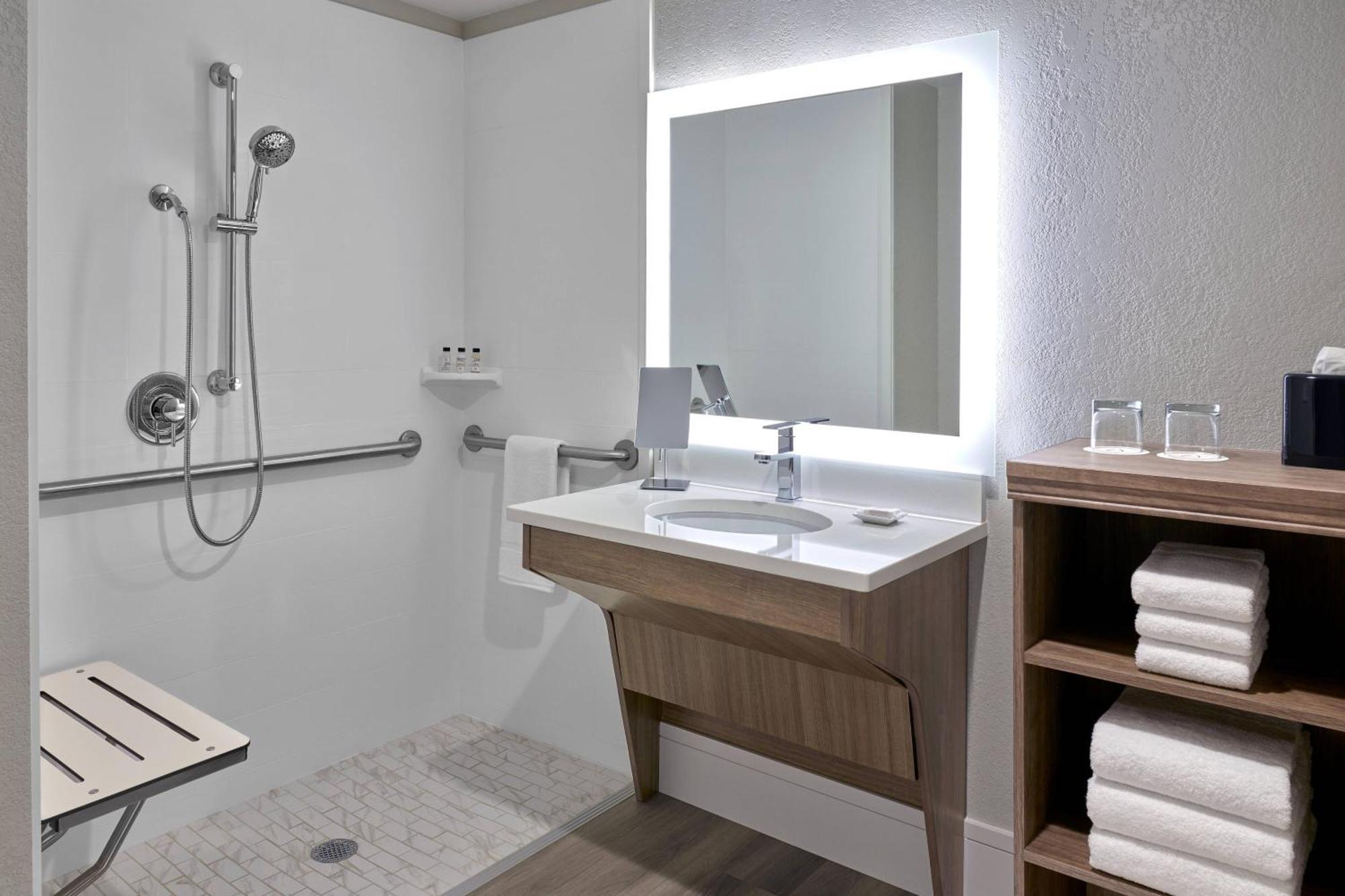 Delta Hotels By Marriott Chicago Willowbrook Kültér fotó
